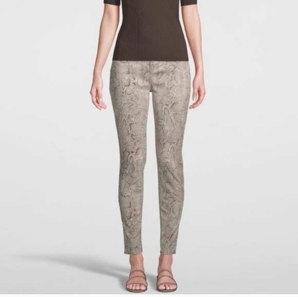 White House Black Market Denim - White House Black Market Cream and Brown Jeggings